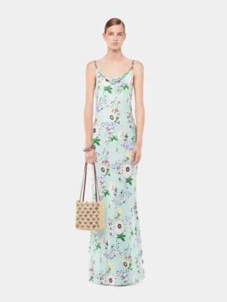 Jurk met bloemenpatroon en kettingdetails